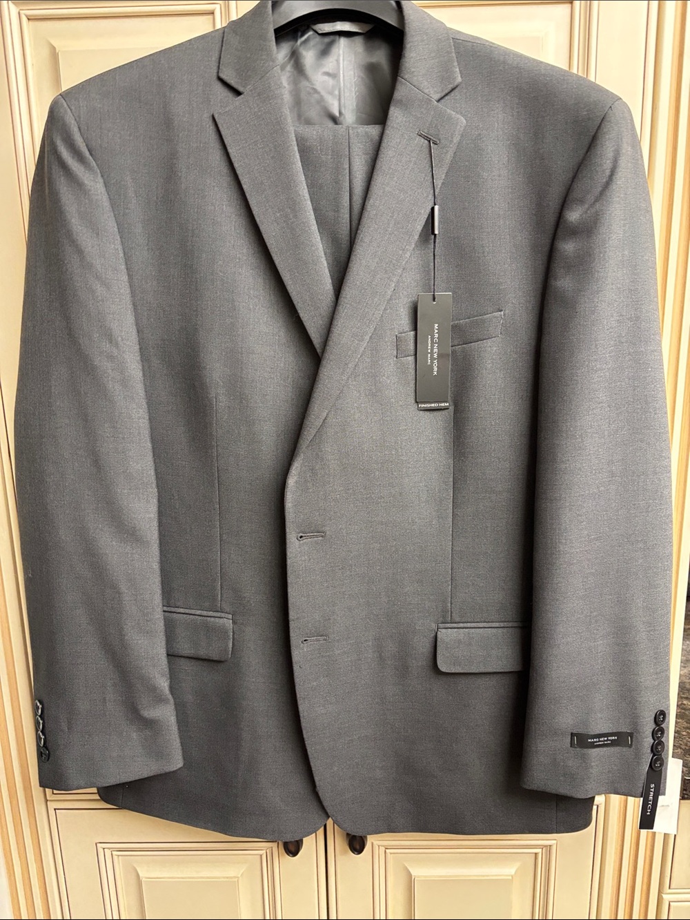 MARC NEW YORK SUIT CHARCOAL GREY SIZE 48reg BRAND NEW